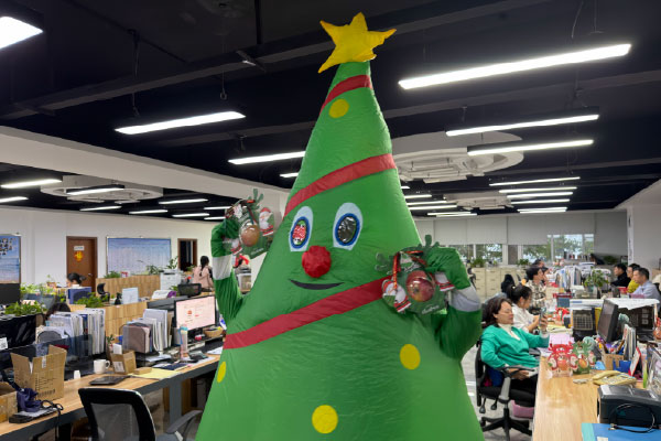 Среќен Божиќ од SUNNEX Среќен Божиќ од SUNNEX